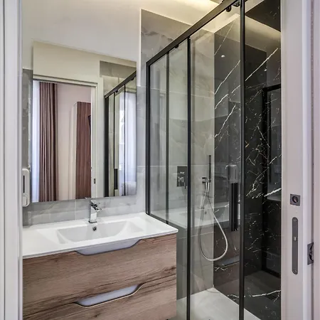 بيت ضيافة Vatican Eagle 4*